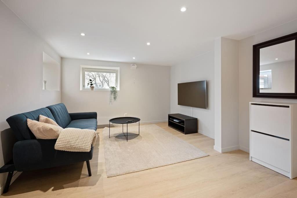 Practical Basement Apt With All Home Comforts Close To City Centre Stavanger Exterior foto