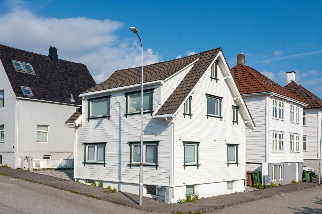 Practical Basement Apt With All Home Comforts Close To City Centre Stavanger Exterior foto